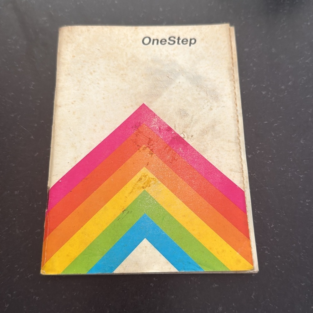 Polaroid OneStep Land Camera - White with Rainbow Stripe - Picture 8 of 9